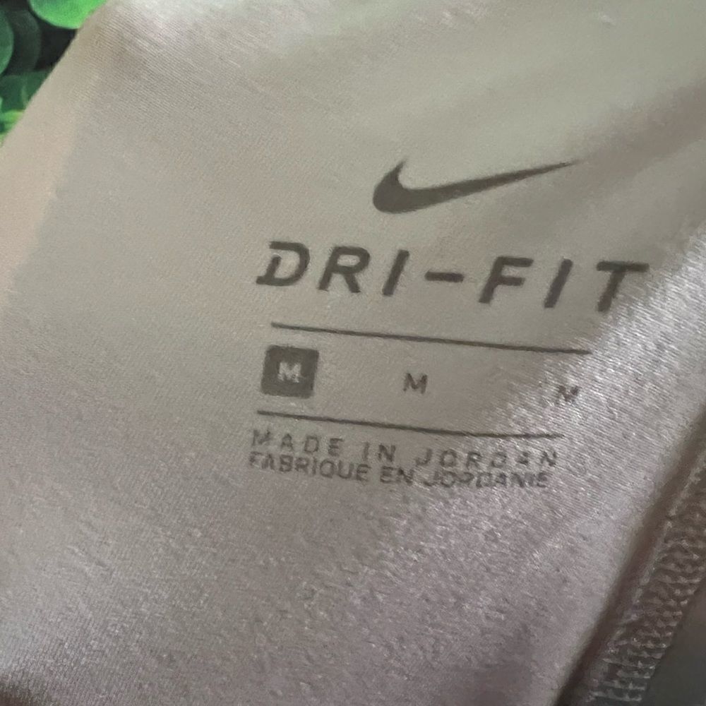 Nike Pro Pants - Picture 2 of 3